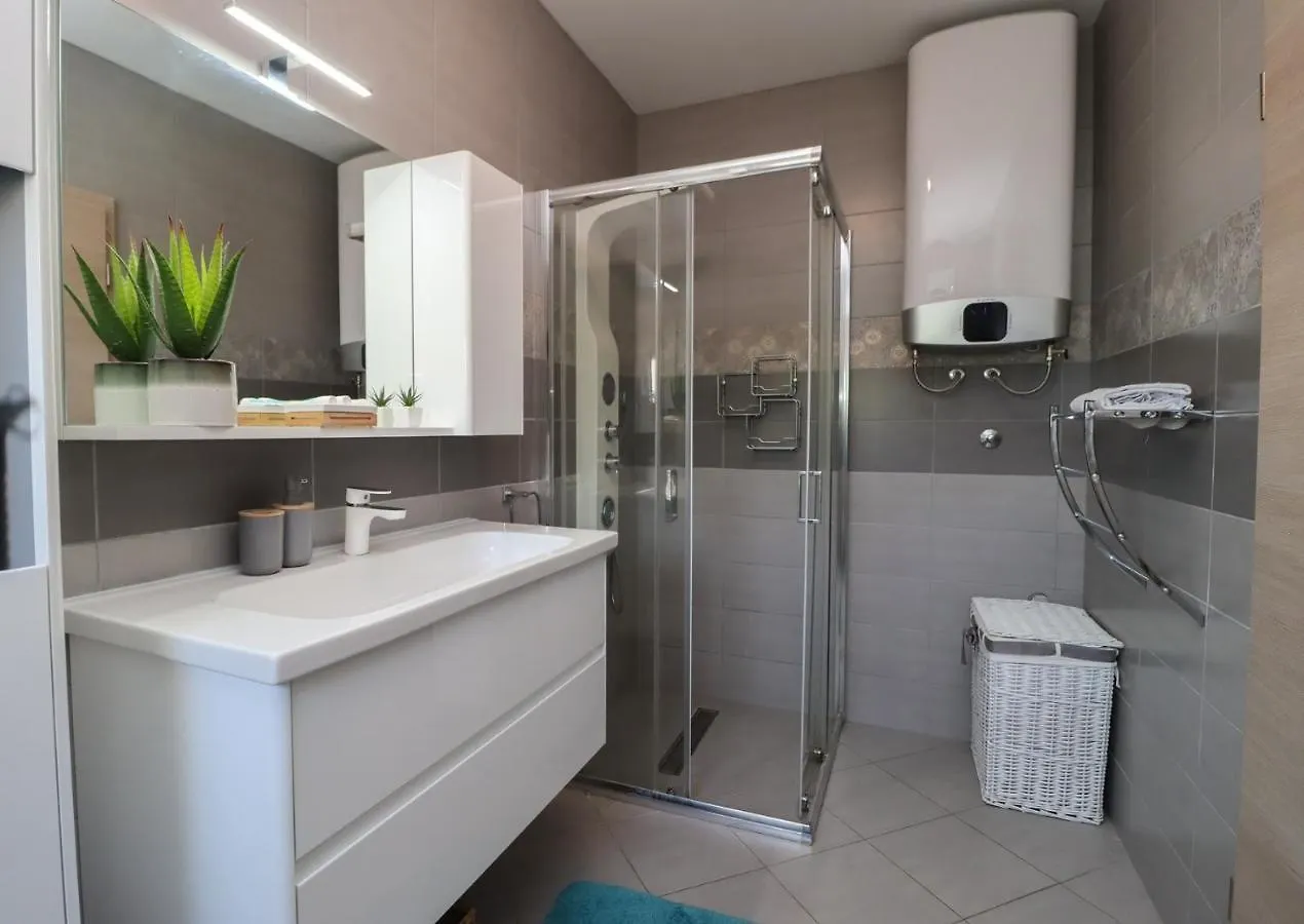 Family Apartment Crikvenica