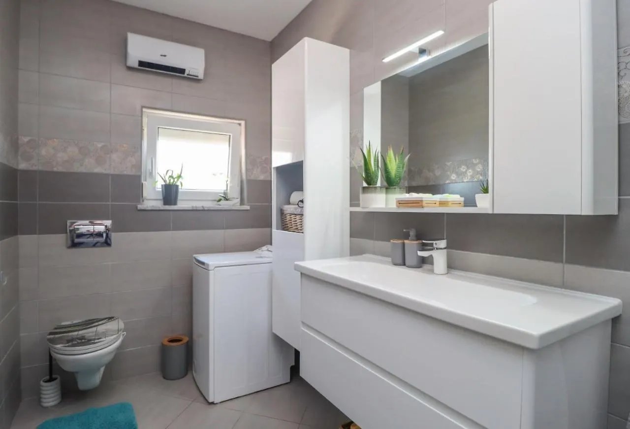 Family Apartment Crikvenica